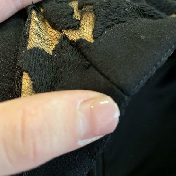 Tadashi Shoji Mesh Floral Lace Mermaid Gown Size 6 Black Tan Maxi Boat Neck - Picture 5 of 6